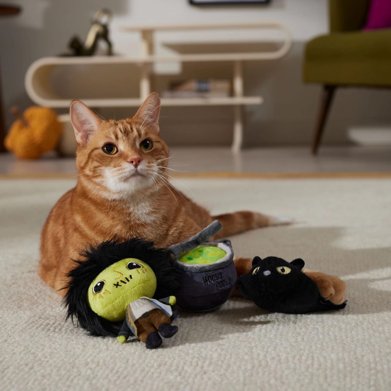 Disney Halloween Hocus Pocus Plush Cat Toy With Catnip 3 Disney Halloween Hocus Pocus Plush Cat Toy With Catnip - Image 3